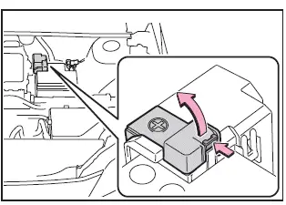Subaru Solterra opening positive battery terminal cover under hood